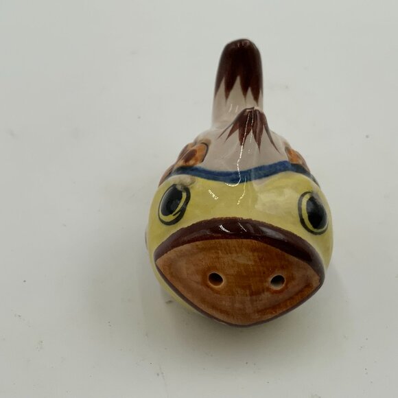 Tonala Hand Painted Fish Salt / Pepper Shaker Glossy Signed 3 1/2" - Picture 4 of 7